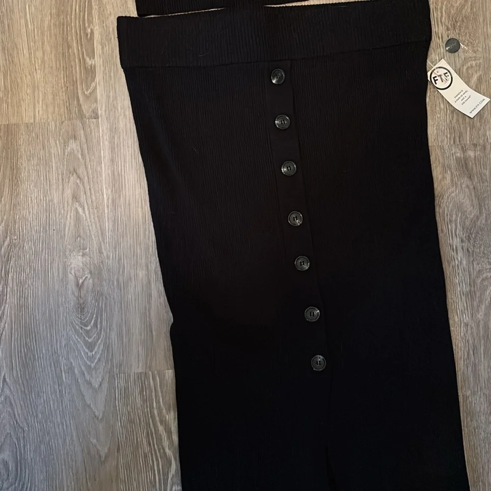 Black sweater & skirt Set - Picture 3 of 5